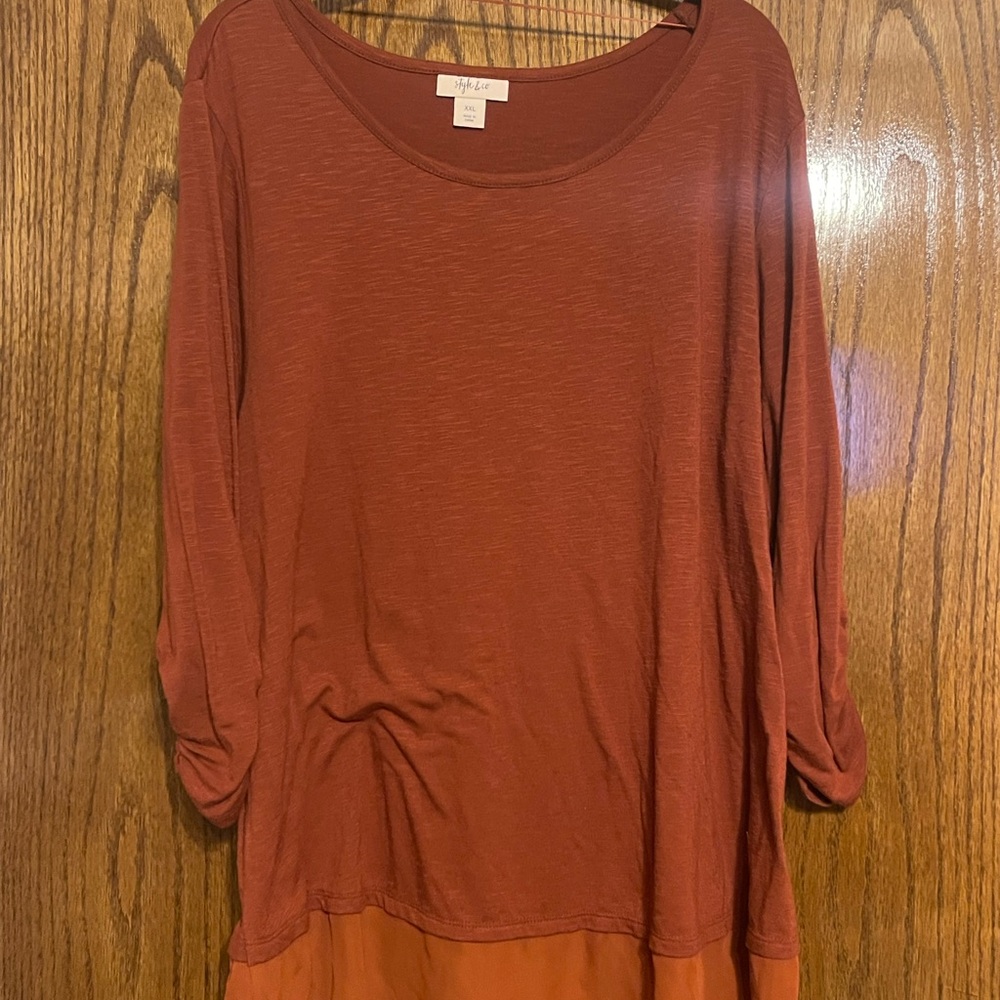 Women's Rust Top